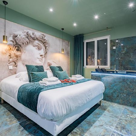 Le Musee D'Aphrodite / Jacuzzi Montgeron Exteriér fotografie
