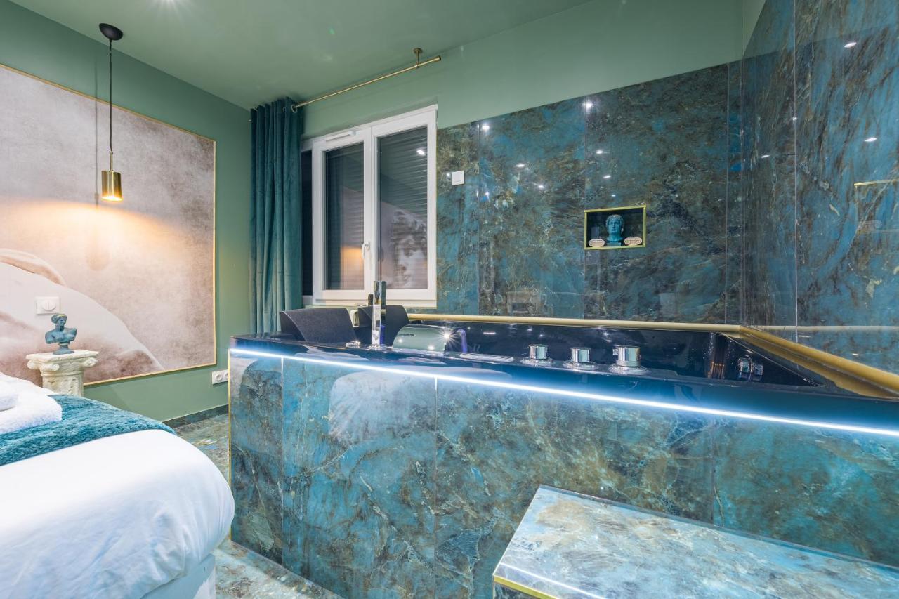 Le Musee D'Aphrodite / Jacuzzi Montgeron Exteriér fotografie